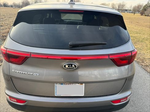 Used 2017 Kia Sportage LX image 13