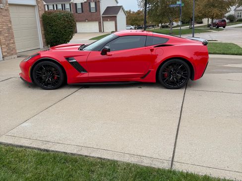 Used 2019 Chevrolet Corvette Z06 w/ Battery Protection Package image 11