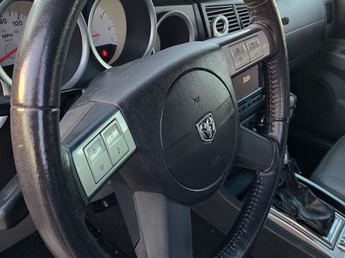 Used 2005 Dodge Magnum R/T w/ Convenience Group II image 21