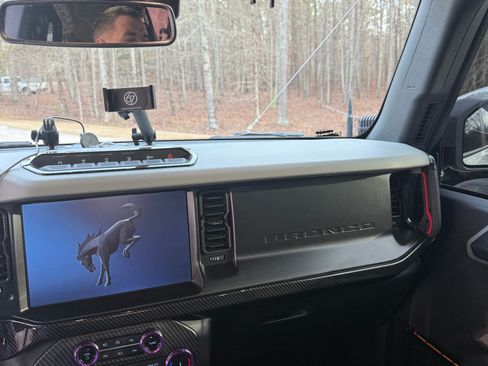 Used 2022 Ford Bronco Badlands image 17