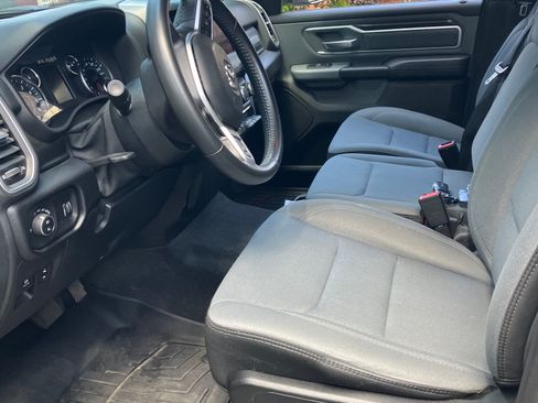 Used 2022 RAM 1500 Big Horn AWD/4WD image 2