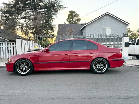 Used 2003 BMW M5 image 4