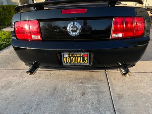 Used 2006 Ford Mustang GT Premium image 13