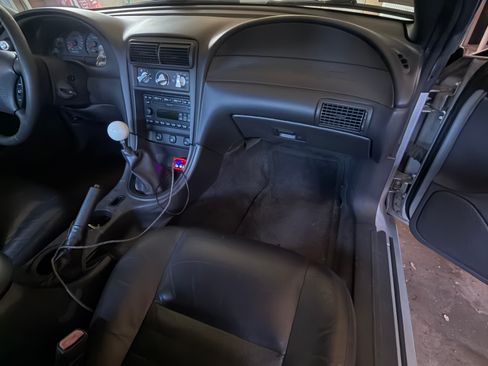 Used 2004 Ford Mustang GT RWD image 18