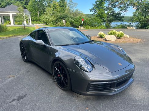 Used 2024 Porsche 911 Carrera S RWD image 11