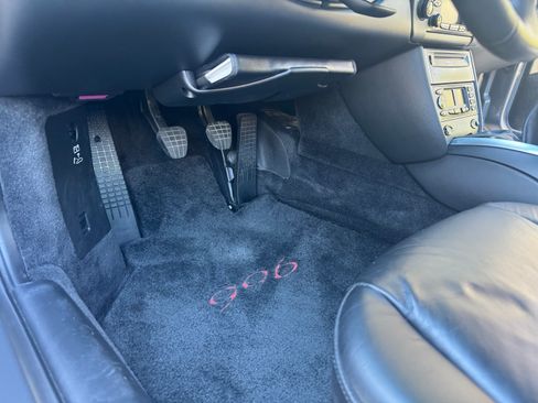 Used 2001 Porsche 911 Carrera 4 image 24