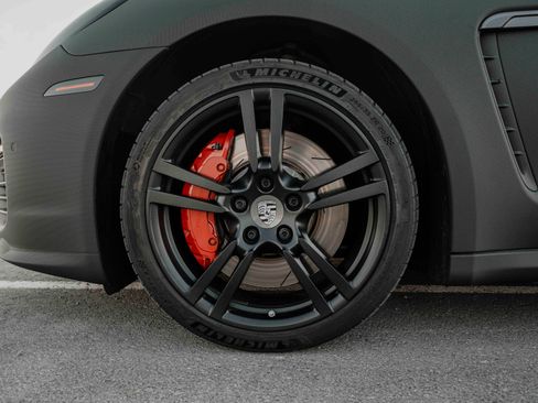 Used 2014 Porsche Panamera Turbo Executive image 22