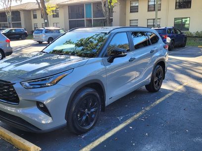 Used 2024 Toyota Highlander XLE