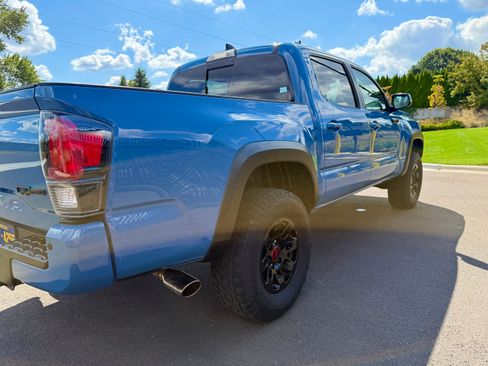Used 2018 Toyota Tacoma TRD Pro AWD/4WD image 10