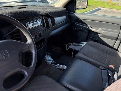 Used 2002 Dodge Ram 1500 Truck 2WD Quad Cab image 10