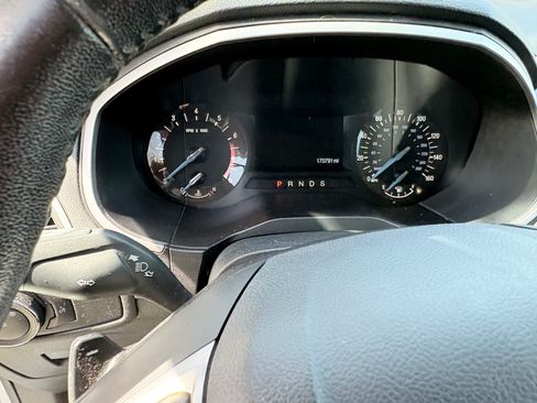 Used 2017 Ford Edge SEL image 8