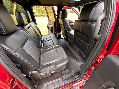 Used 2016 Ford F250 Lariat w/ Lariat Ultimate Package AWD/4WD image 14
