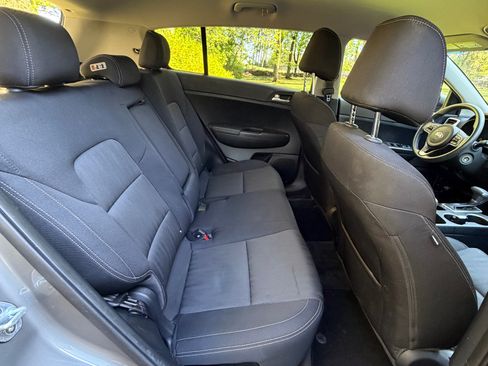 Used 2017 Kia Sportage LX FWD image 11