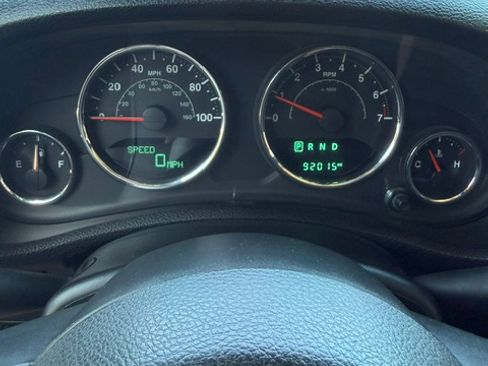 Used 2015 Jeep Wrangler Unlimited Sport w/ Quick Order Package 24S AWD/4WD image 24