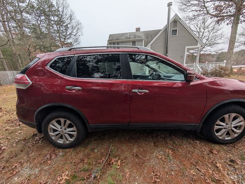 Used 2015 Nissan Rogue SV image 4