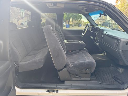 Used 2000 Chevrolet Silverado 1500 LS w/ Off-Road Chassis Pkg image 21