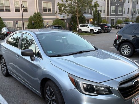 Used 2018 Subaru Legacy 2.5i w/ Alloy Wheel Package AWD/4WD image 4