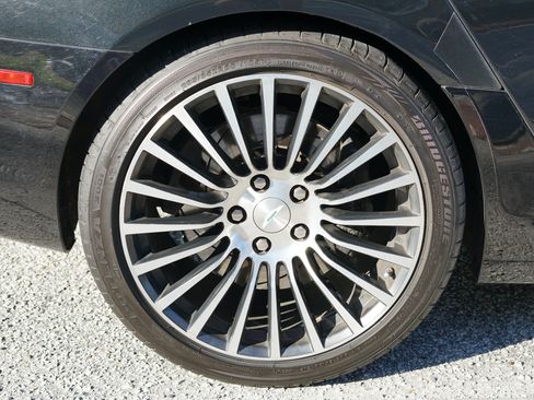 Used 2012 Aston Martin Rapide image 13