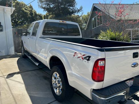 Used 2015 Ford F350 Lariat w/ Lariat Ultimate Package image 10