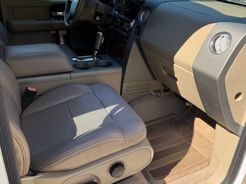 Used 2008 Ford F150 Lariat image 12