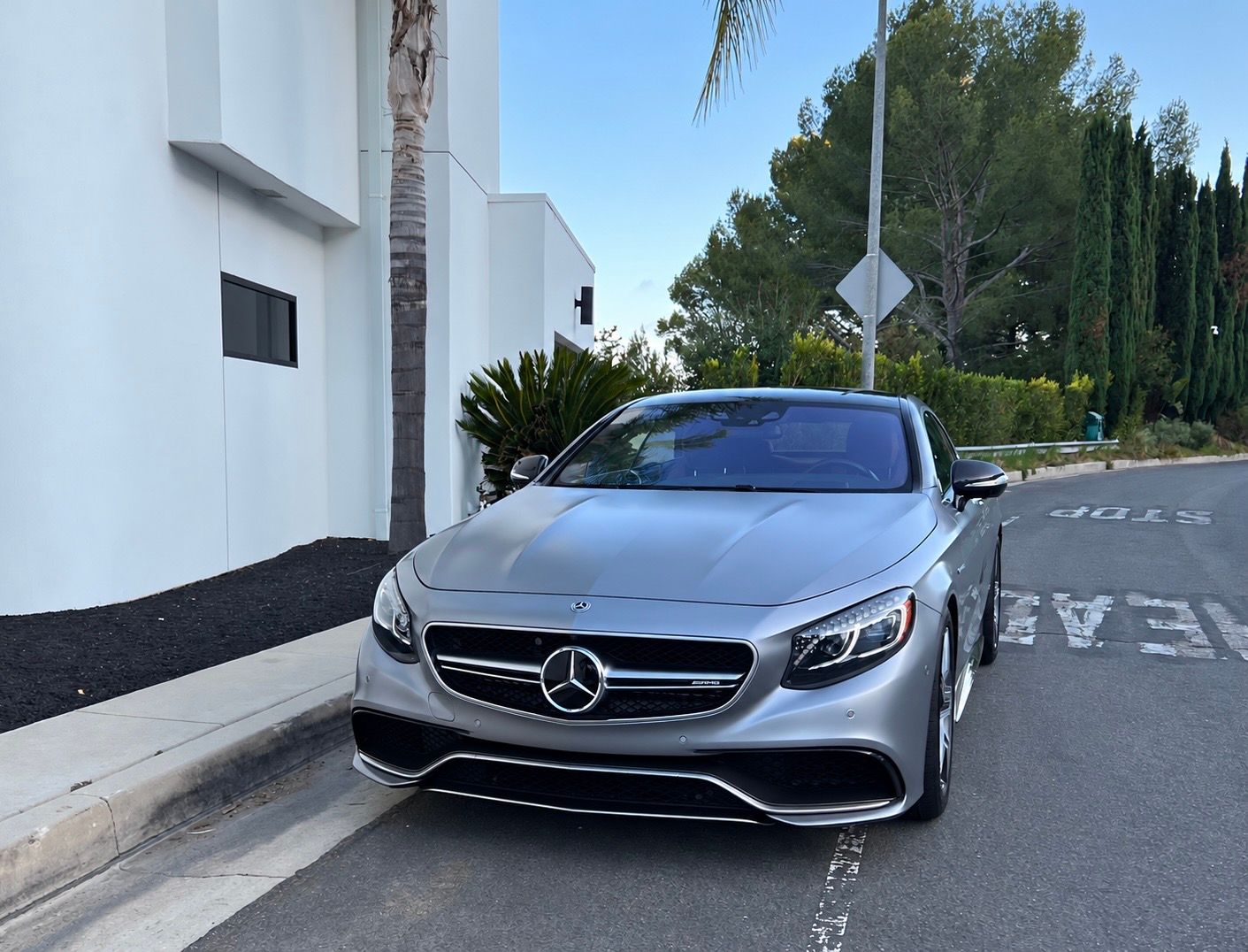 Used 2017 Mercedes-Benz S 63 AMG 4MATIC Coupe image 4