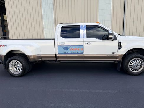 Used 2022 Ford F350 King Ranch w/ King Ranch Ultimate Package image 4