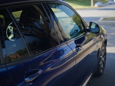 Used 2022 BMW X3 xDrive30i w/ M Sport Package 2 image 5