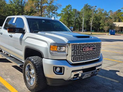 Used 2019 GMC Sierra 2500 Denali w/ Duramax Plus Package