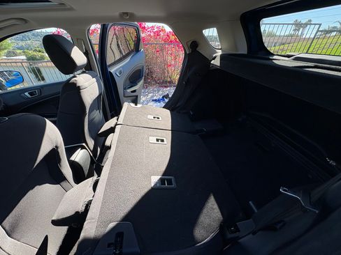 Used 2022 Ford EcoSport SE image 8