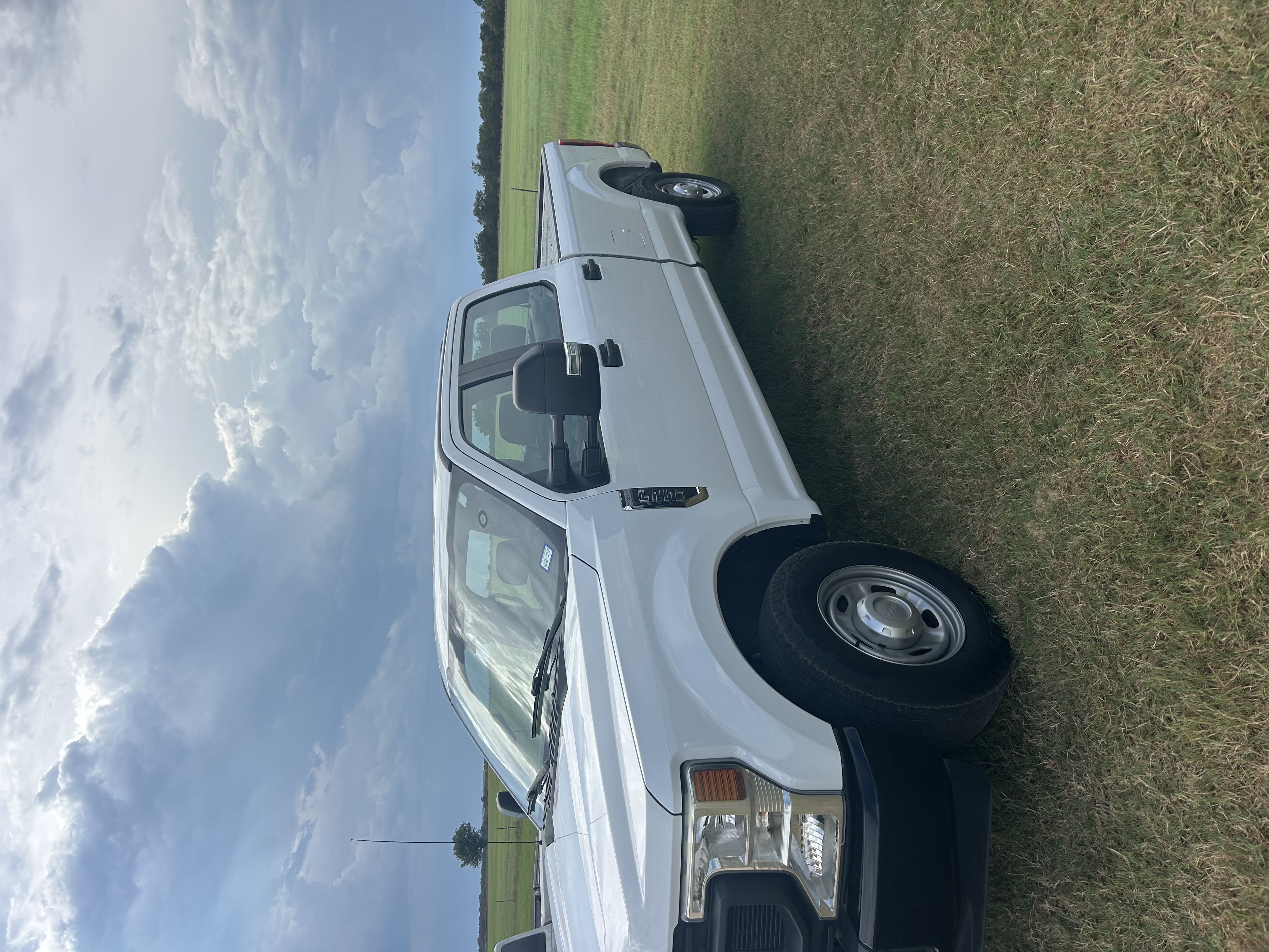 Used 2020 Ford F250 XL w/ Power Equipment Group RWD image 2
