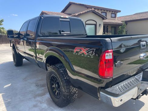 Used 2015 Ford F250 King Ranch w/ King Ranch w/Chrome Package image 5