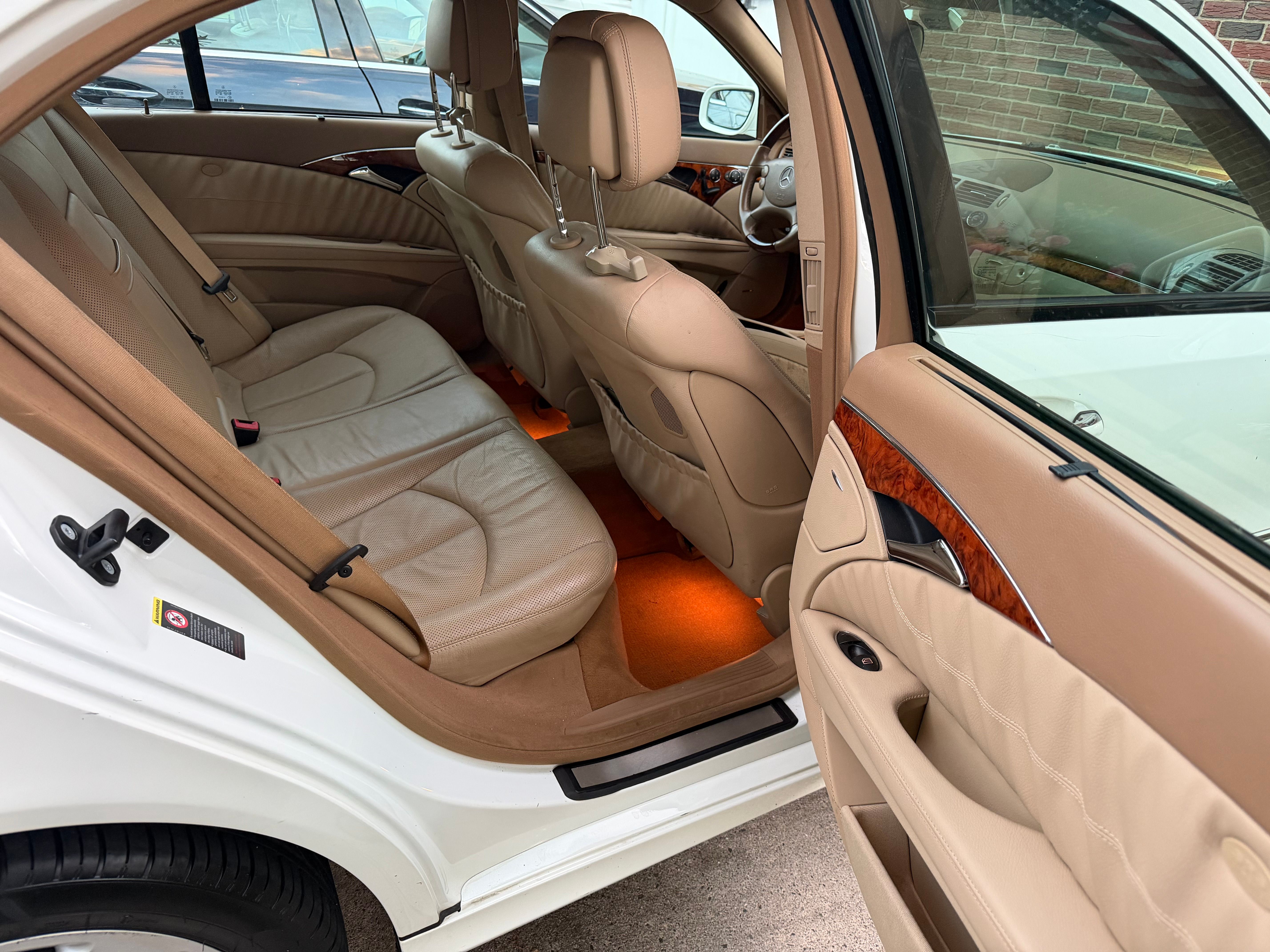 Used 2007 Mercedes-Benz E 550 Sedan image 11