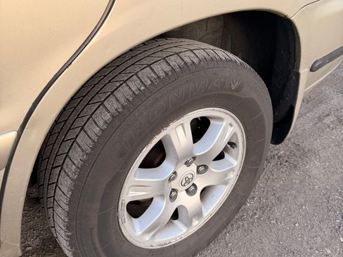 Used 2001 Toyota Highlander 4WD V6 image 6