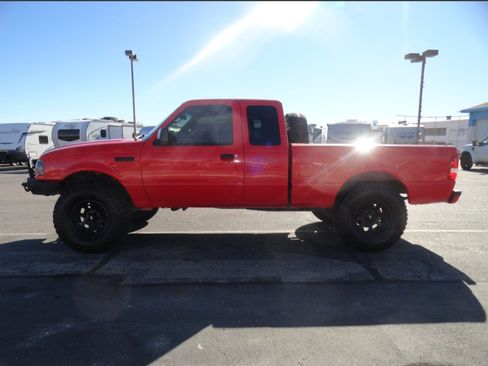 Used 2011 Ford Ranger XLT image 12