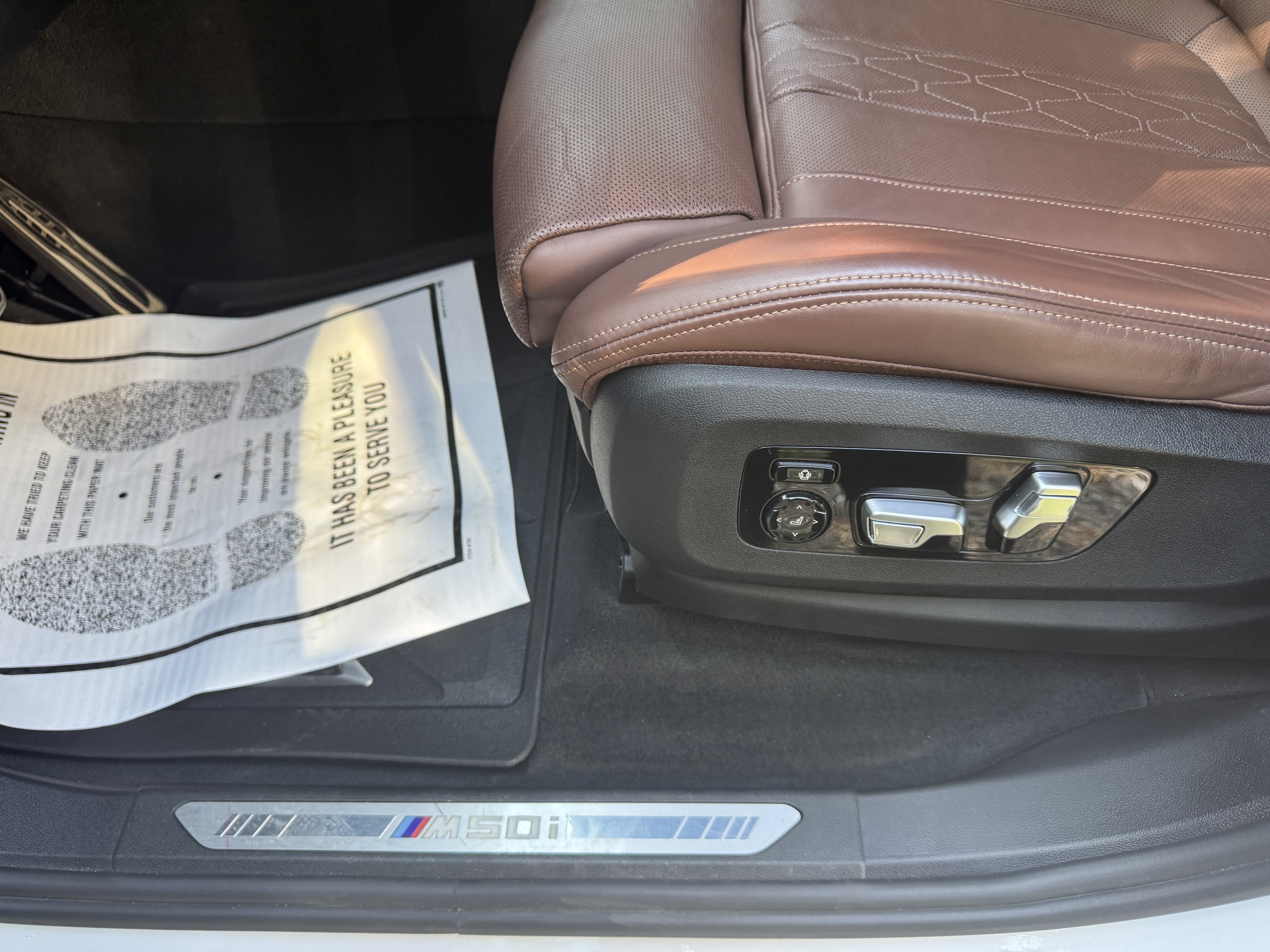 Used 2020 BMW X5 M50i w/ Executive Package AWD/4WD image 11