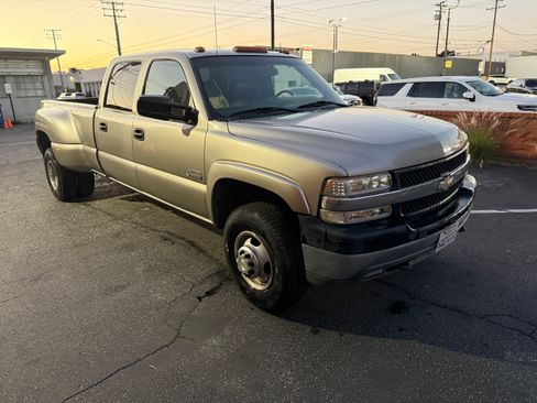 Used 2002 Chevrolet Silverado 3500 LT image 5