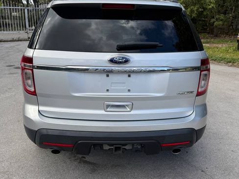 Used 2014 Ford Explorer XLT image 5
