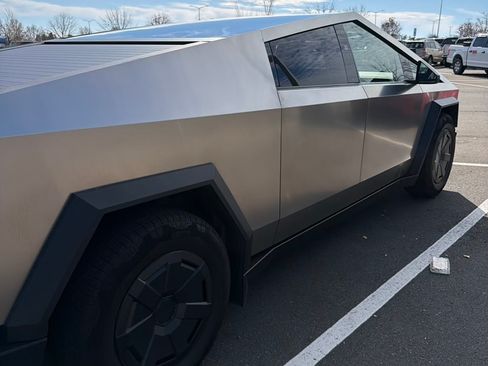 Used 2025 Tesla Cybertruck AWD Crew Cab image 12