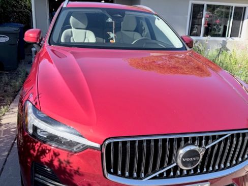 Used 2023 Volvo XC60 B5 Plus w/ Climate Package image 5