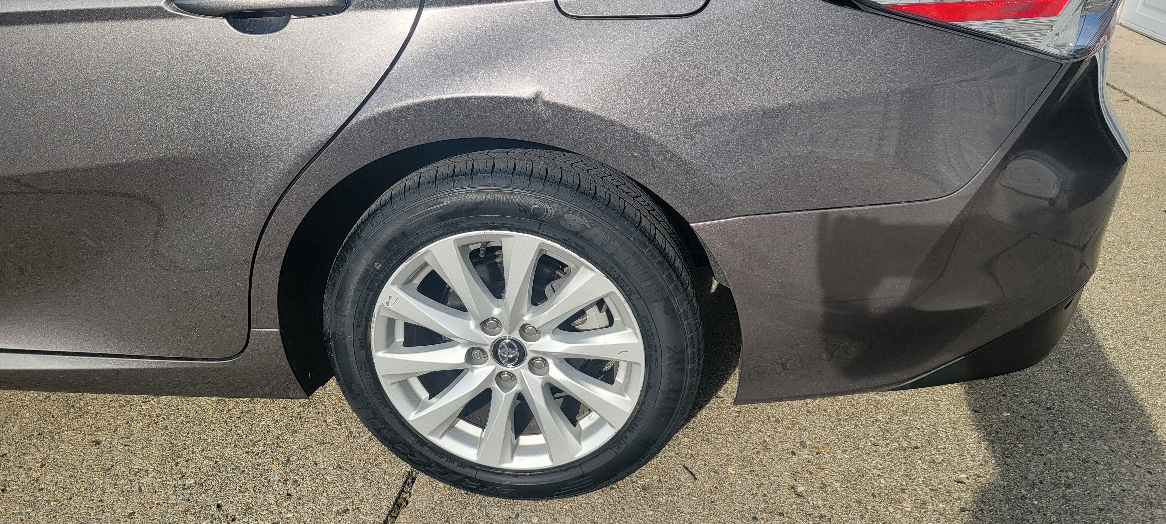 Used 2020 Toyota Camry LE FWD image 8