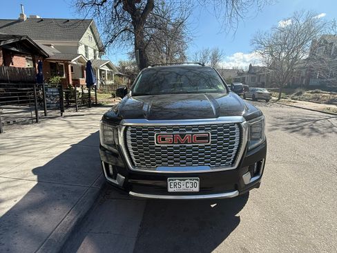 Used 2021 GMC Yukon XL Denali image 5