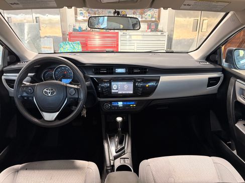 Used 2015 Toyota Corolla LE image 13
