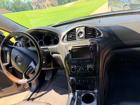 Used 2014 Buick Enclave Leather FWD image 5