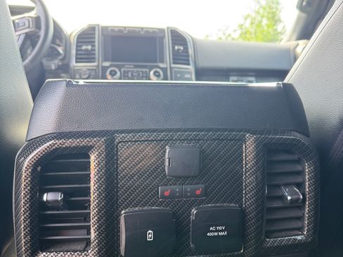 Used 2018 Ford F150 Lariat w/ Equipment Group 502A Luxury AWD/4WD image 12