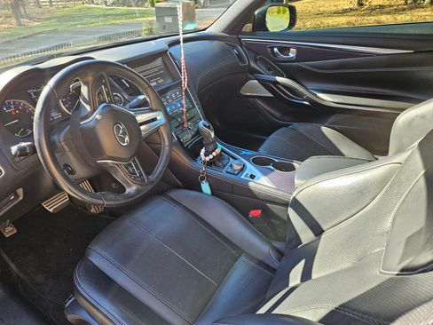 Used 2018 INFINITI Q60 3.0t Sport w/ Sensory Package 3.0T Sport image 11