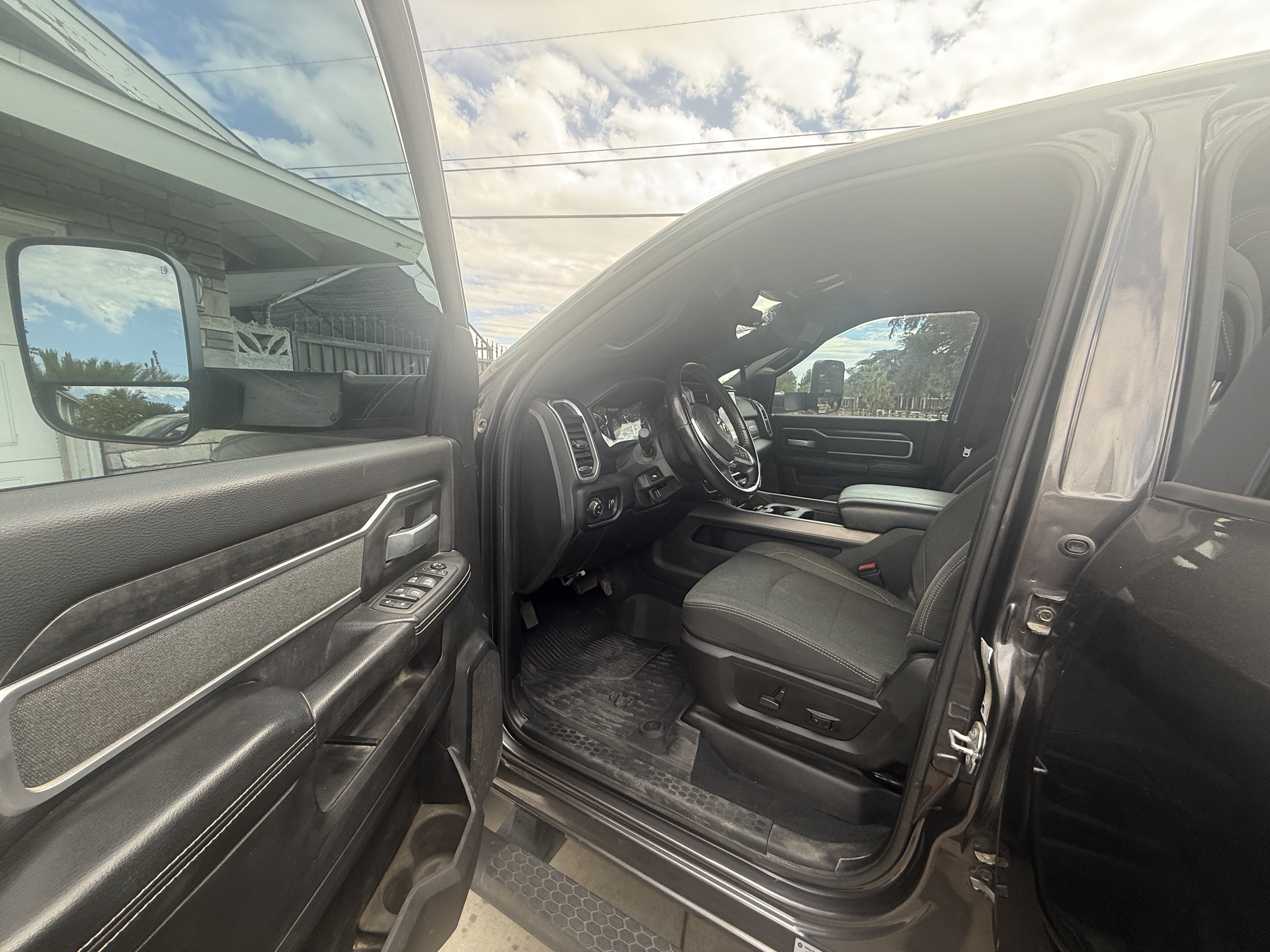 Used 2021 RAM 3500 Big Horn w/ Level 1 Equipment Group AWD/4WD image 10