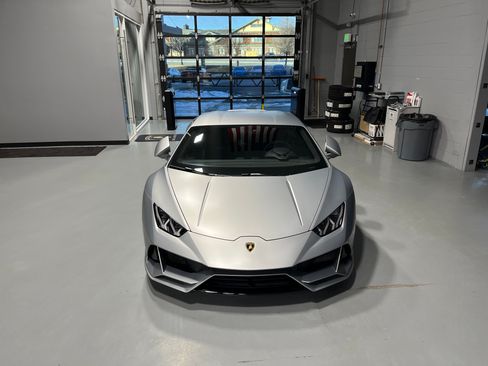 Used 2020 Lamborghini Huracan EVO AWD/4WD image 1
