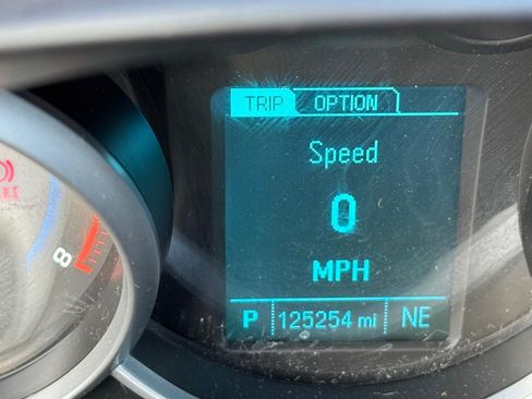 Used 2014 Chevrolet Cruze LT image 11