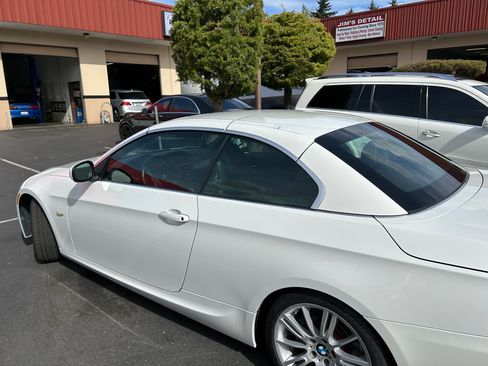 Used 2013 BMW 335i Convertible image 9