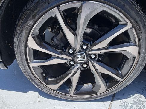 Used 2018 Honda Civic Sport image 17